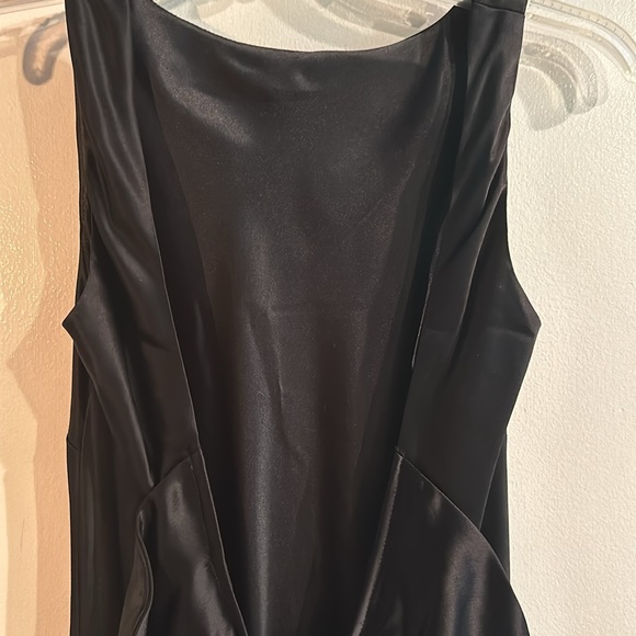 ♦️ABS COLLECTION♦️black satin evening gown with open bow back - Picture 4 of 5